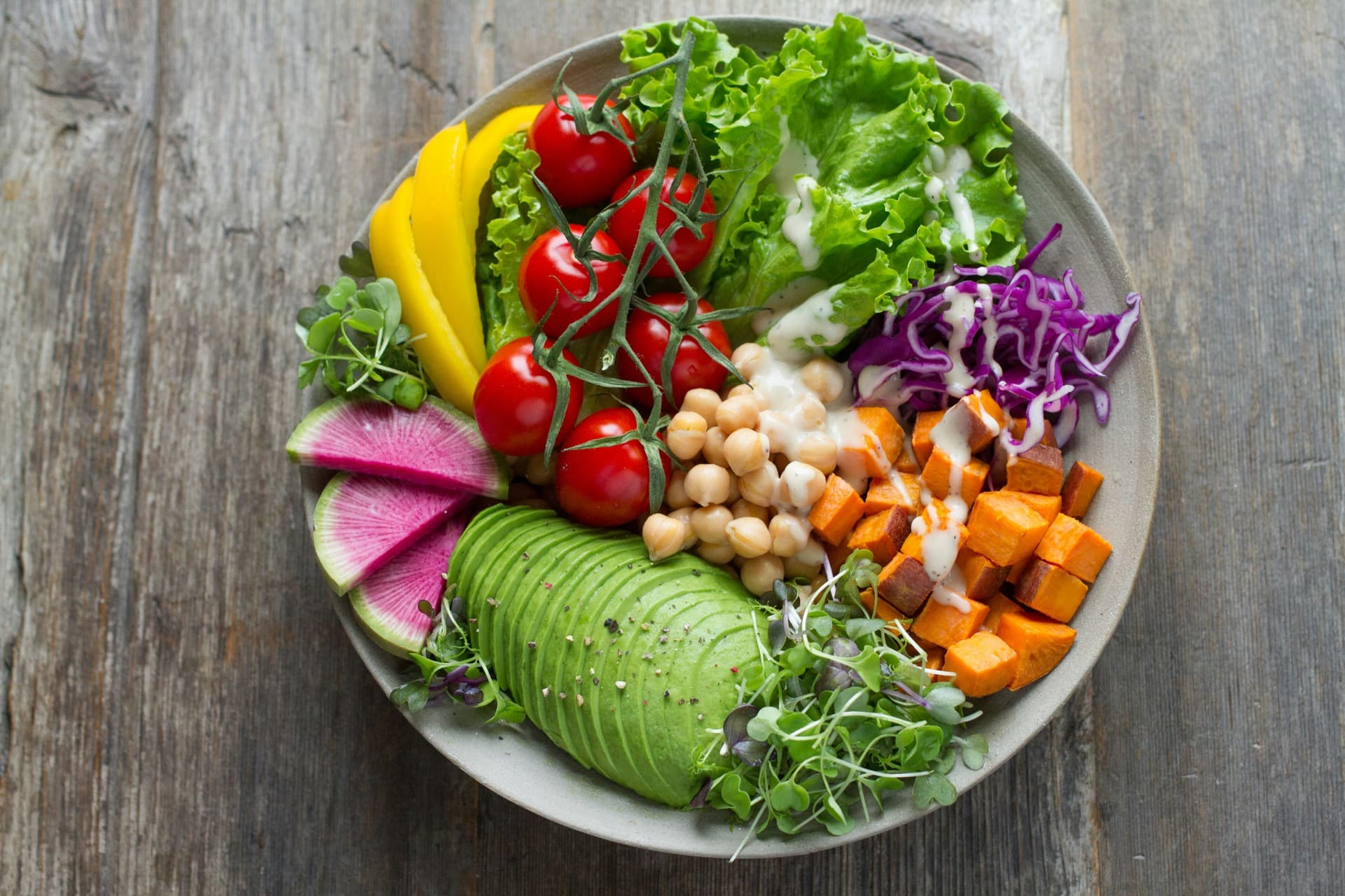 Colorful healthy meal bowl with fresh vegetables